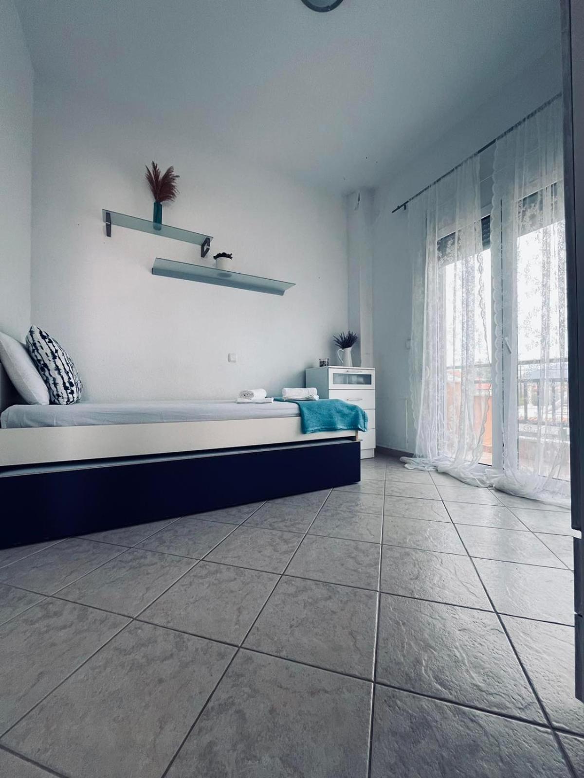 Ocean View Apartments Vrasna Luaran gambar